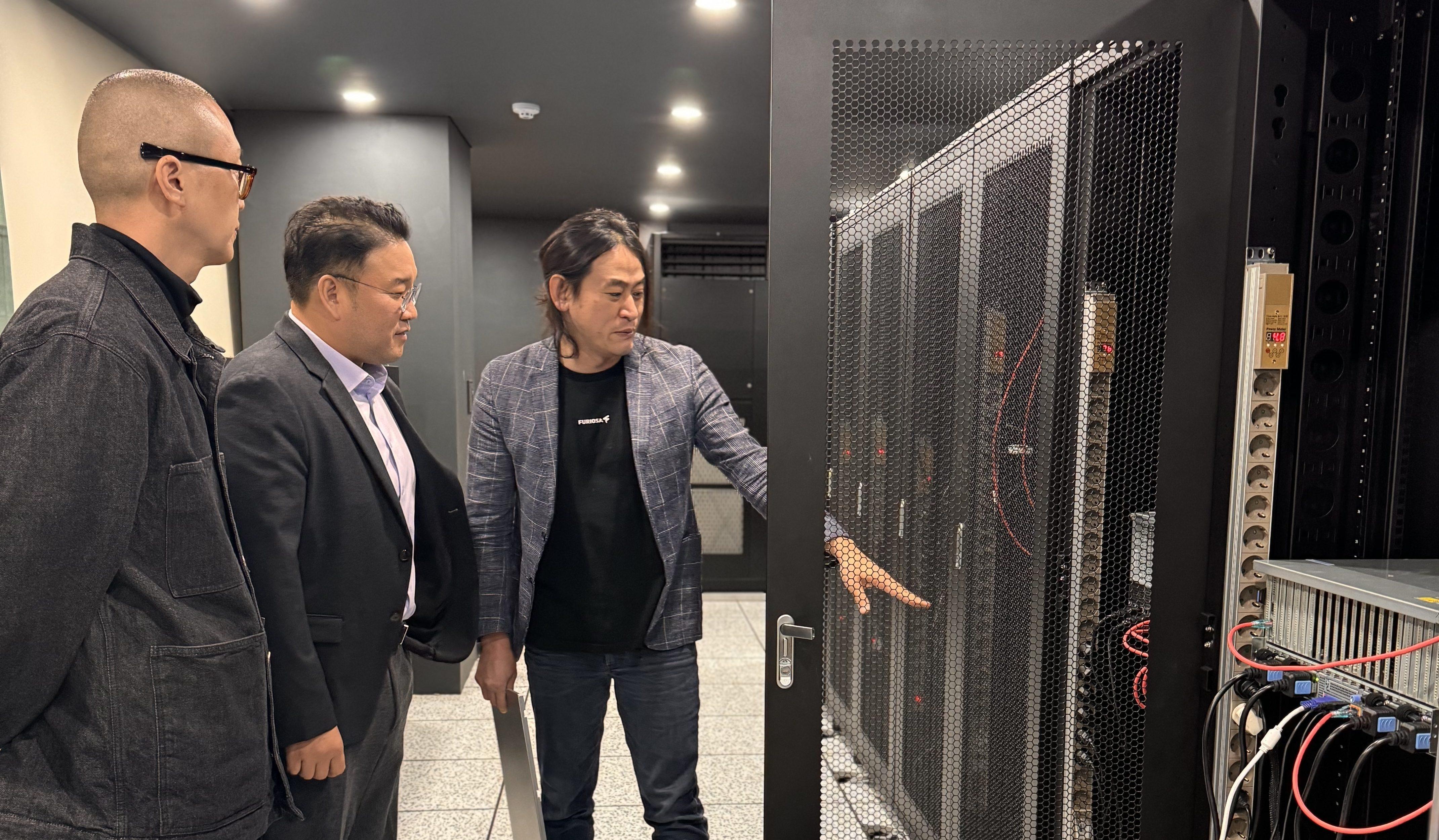 Microsoft Korea and FuriosaAI leaders visit a data center with RNGD servers.